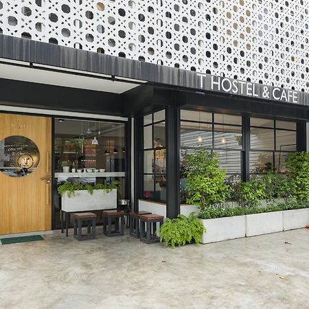 T Hostel @ Victory Monument Банкок Екстериор снимка