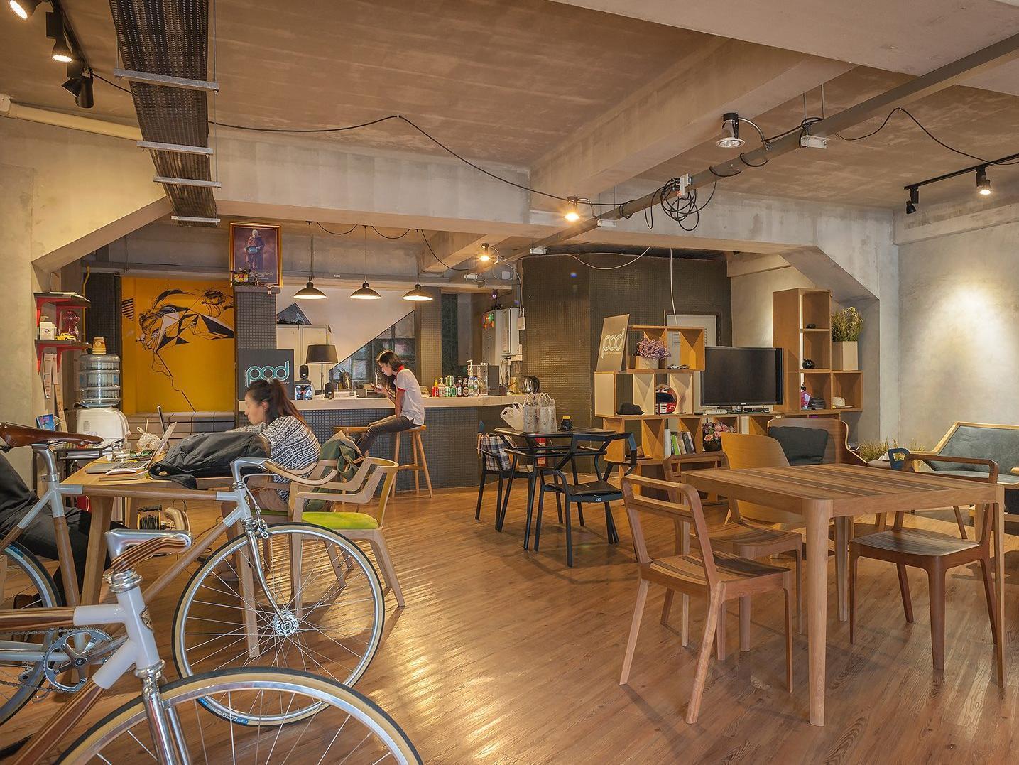 T Hostel @ Victory Monument Банкок Екстериор снимка