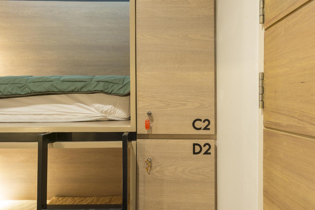 T Hostel @ Victory Monument Банкок Екстериор снимка