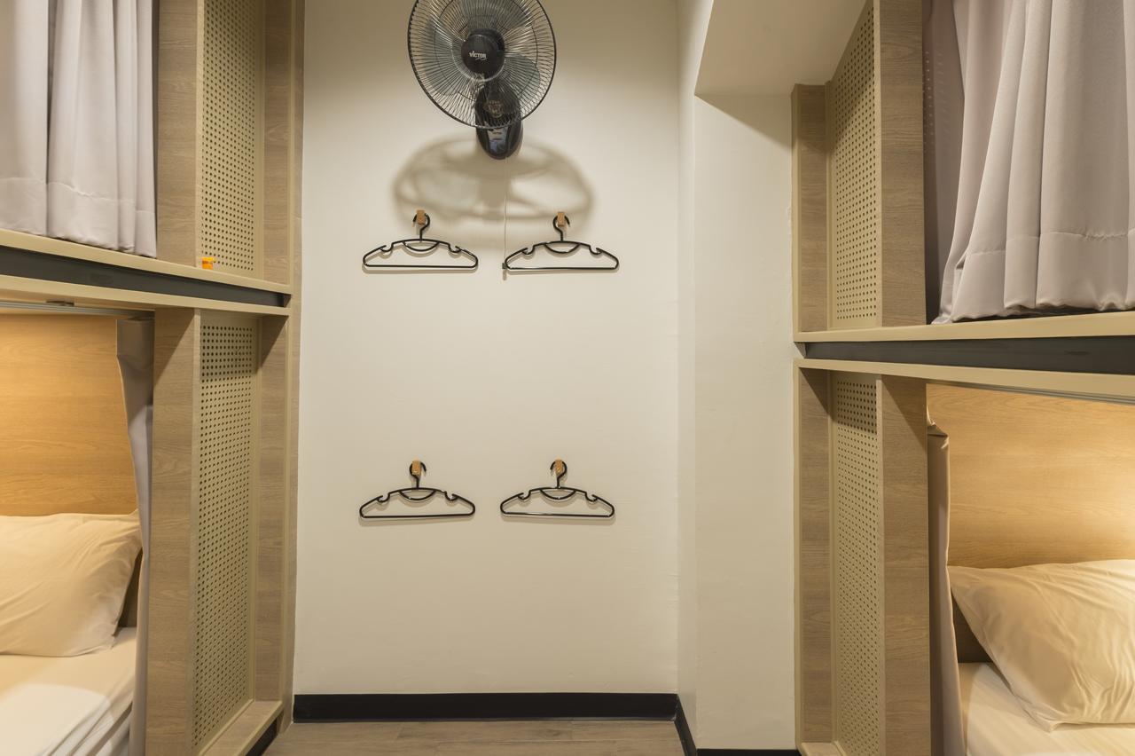 T Hostel @ Victory Monument Банкок Екстериор снимка