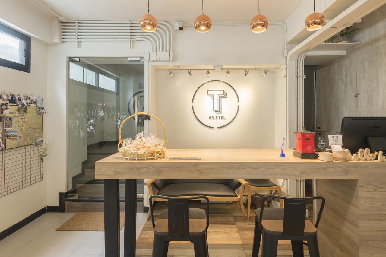 T Hostel @ Victory Monument Банкок Екстериор снимка