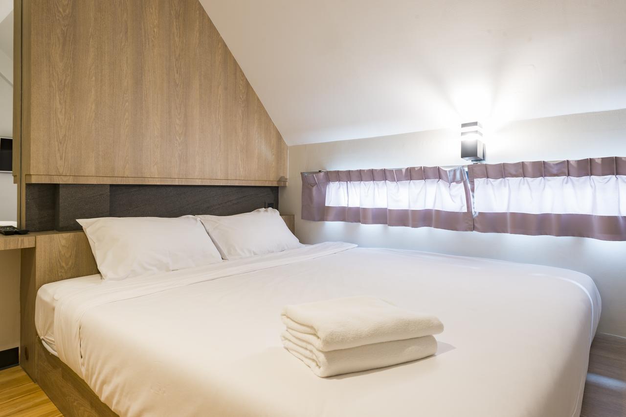 T Hostel @ Victory Monument Банкок Екстериор снимка
