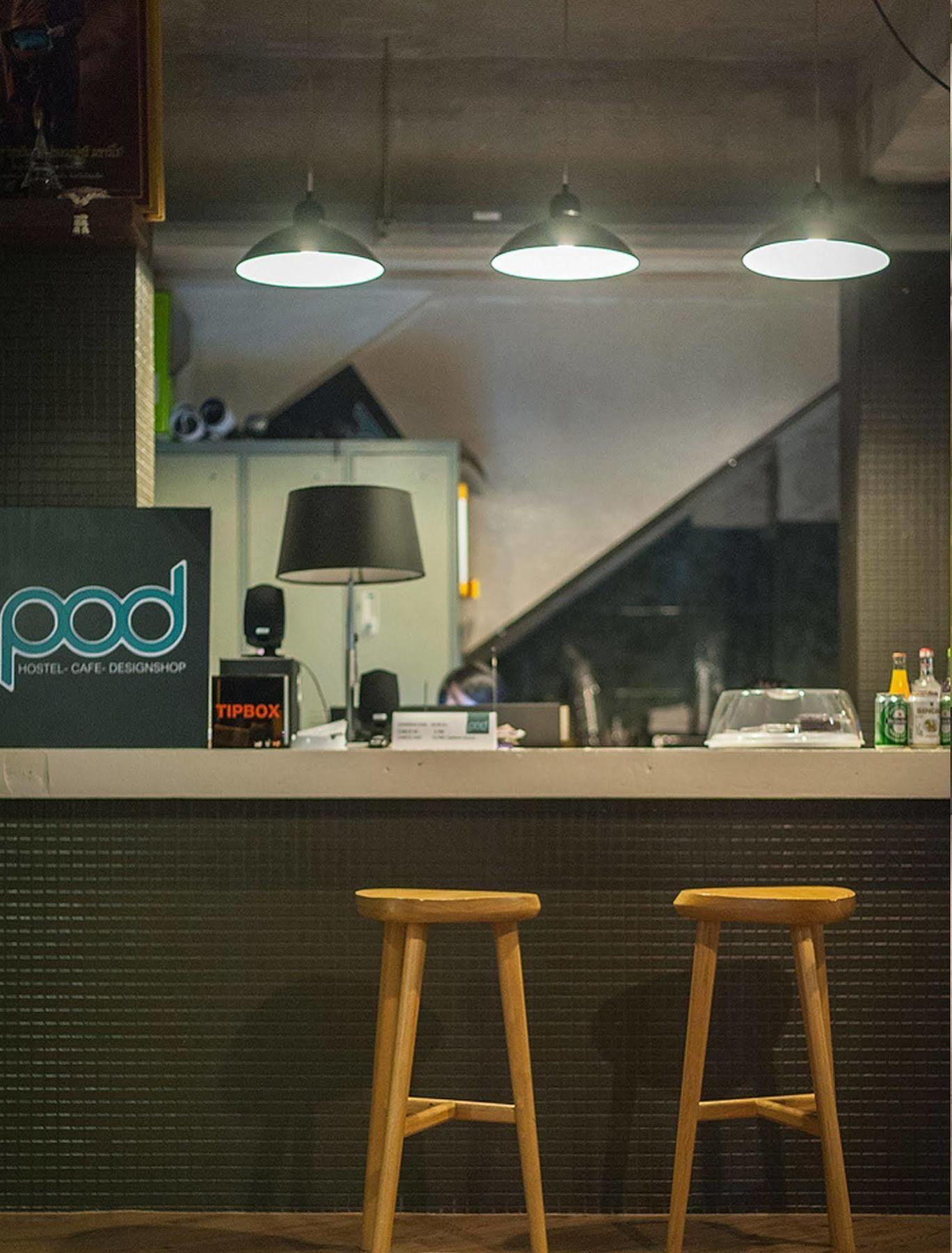 T Hostel @ Victory Monument Банкок Екстериор снимка