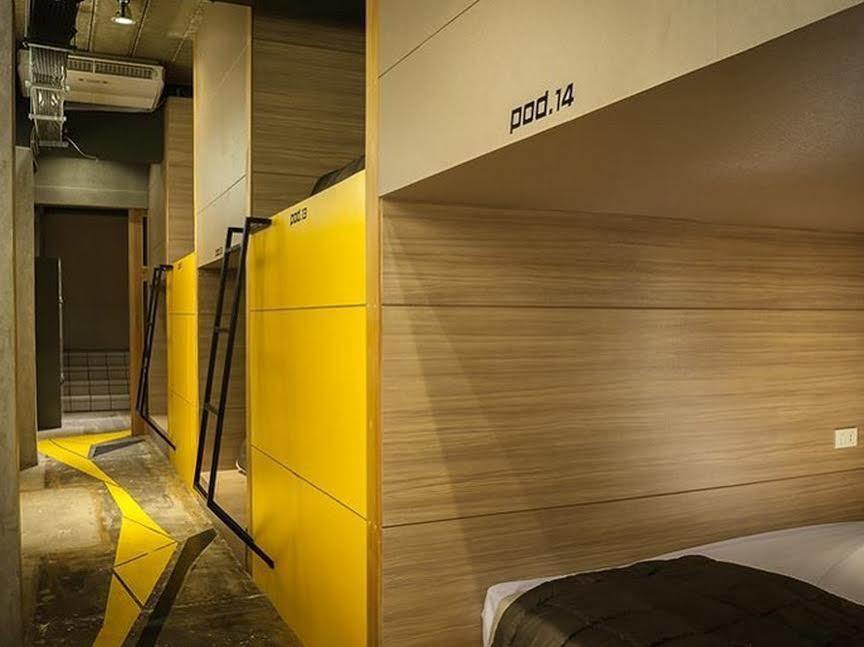 T Hostel @ Victory Monument Банкок Екстериор снимка
